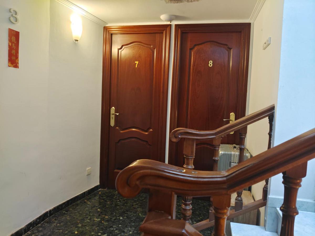 Fudodo舒适3 Beds Hotell L'Hospitalet de Llobregat Eksteriør bilde