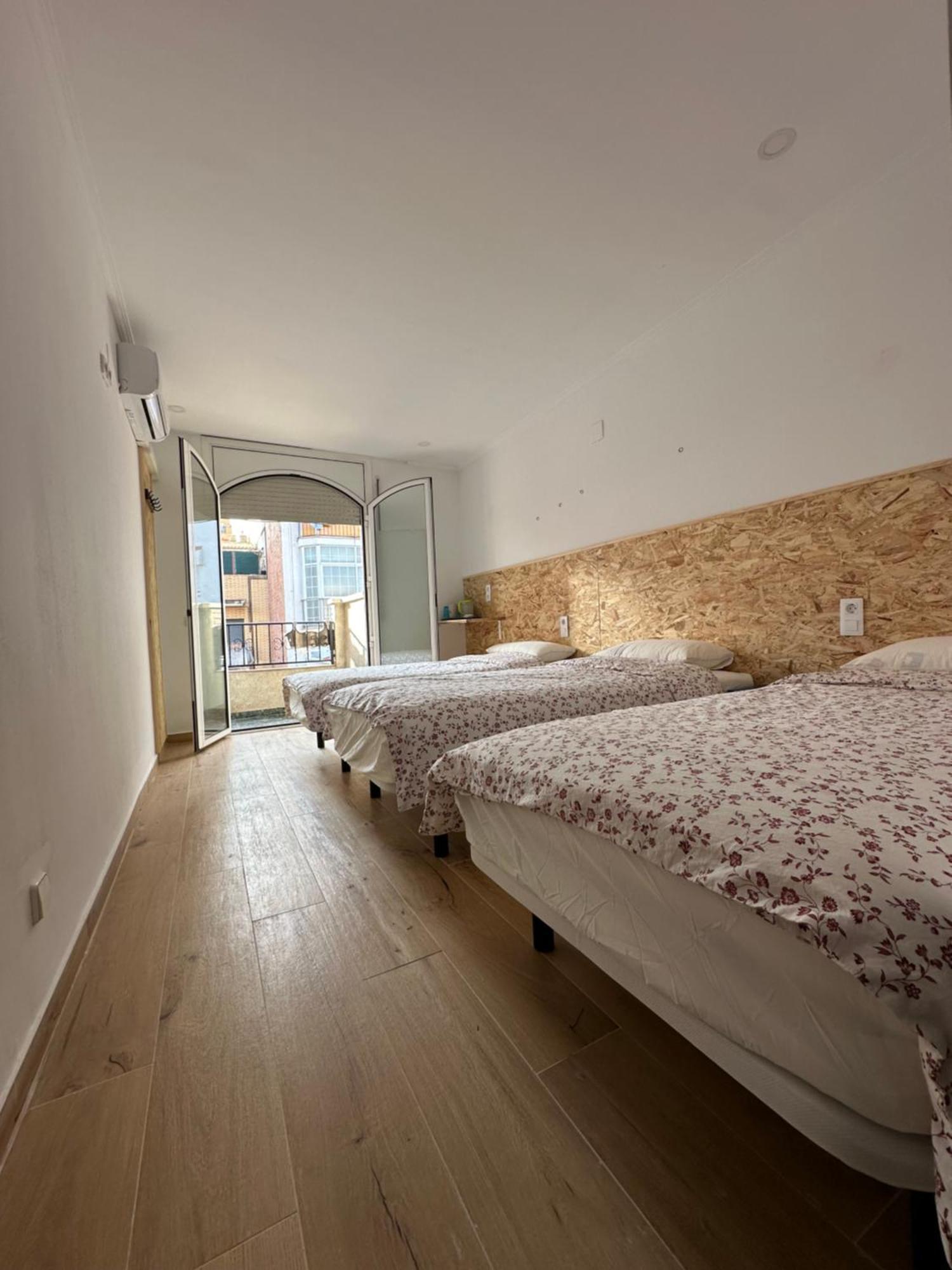 Fudodo舒适3 Beds Hotell L'Hospitalet de Llobregat Eksteriør bilde